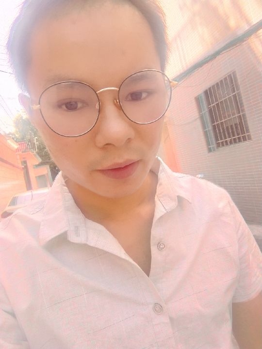 楠呐的第四张照片--承德相亲服务中心