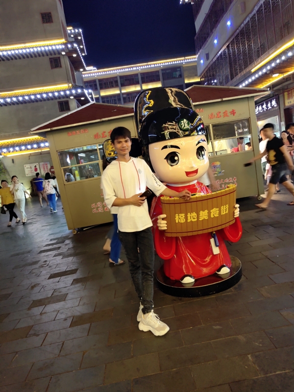 圆嘟嘟的瘦子的第一张照片--承德相亲服务中心