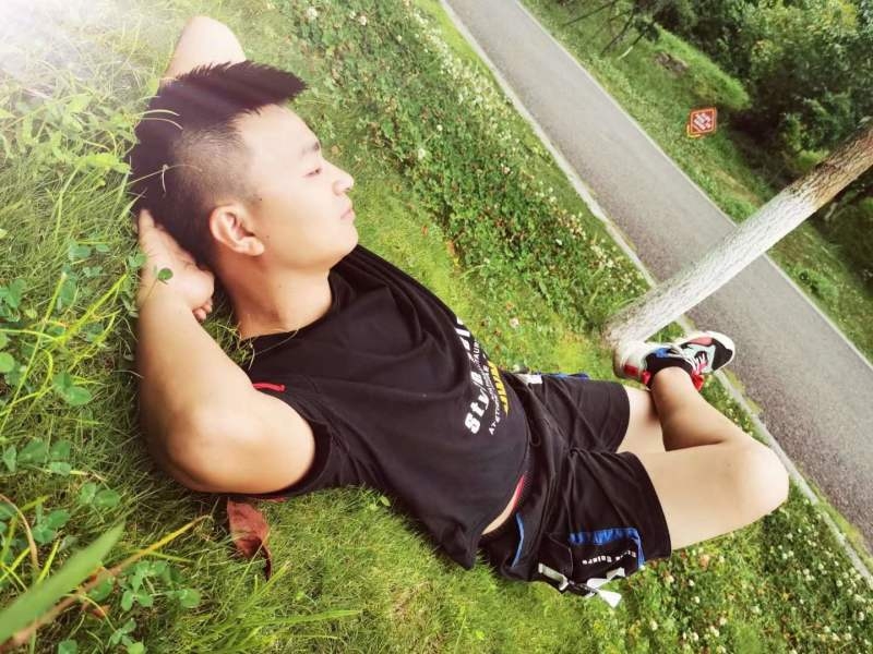 危笑的第一张照片--承德相亲服务中心