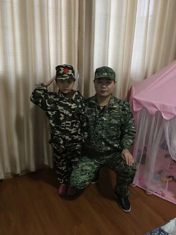 俗人的第一张照片--承德相亲服务中心