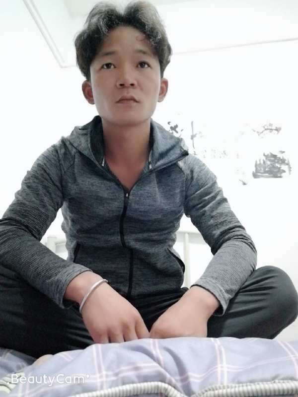 东浩学长的第一张照片--承德相亲服务中心