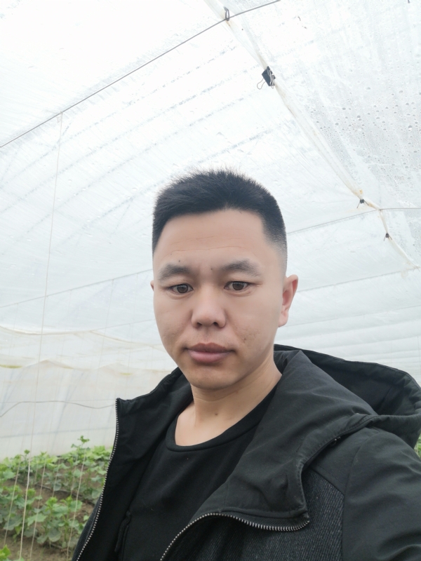 宇成的第一张照片--承德相亲服务中心