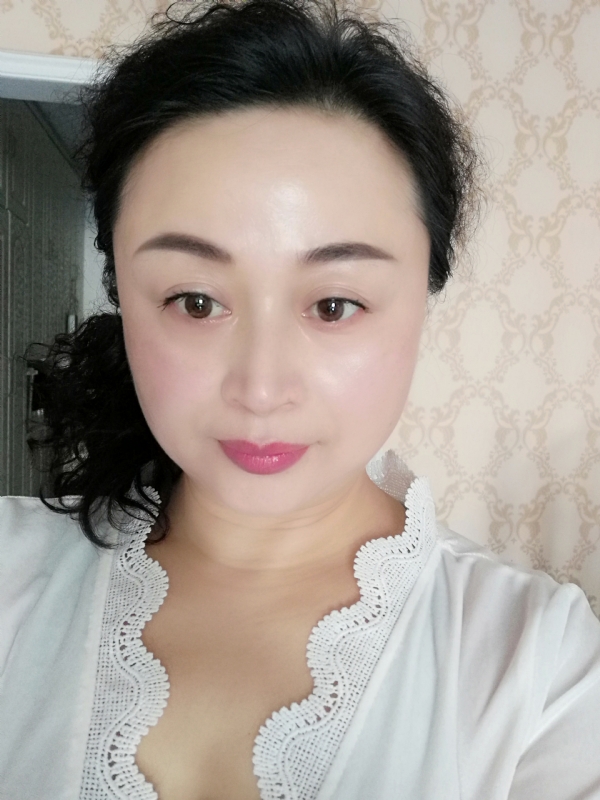 花谢花飞的第一张照片--承德相亲服务中心