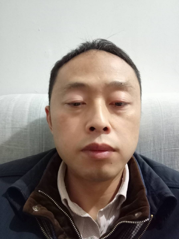 阳光的第一张照片--承德相亲服务中心