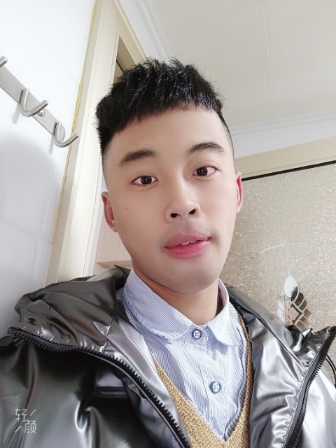 幼稚鬼的第一张照片--承德相亲服务中心