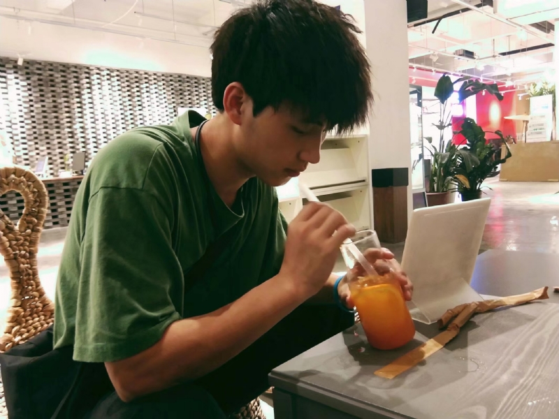 一花一世界的第一张照片--承德相亲服务中心