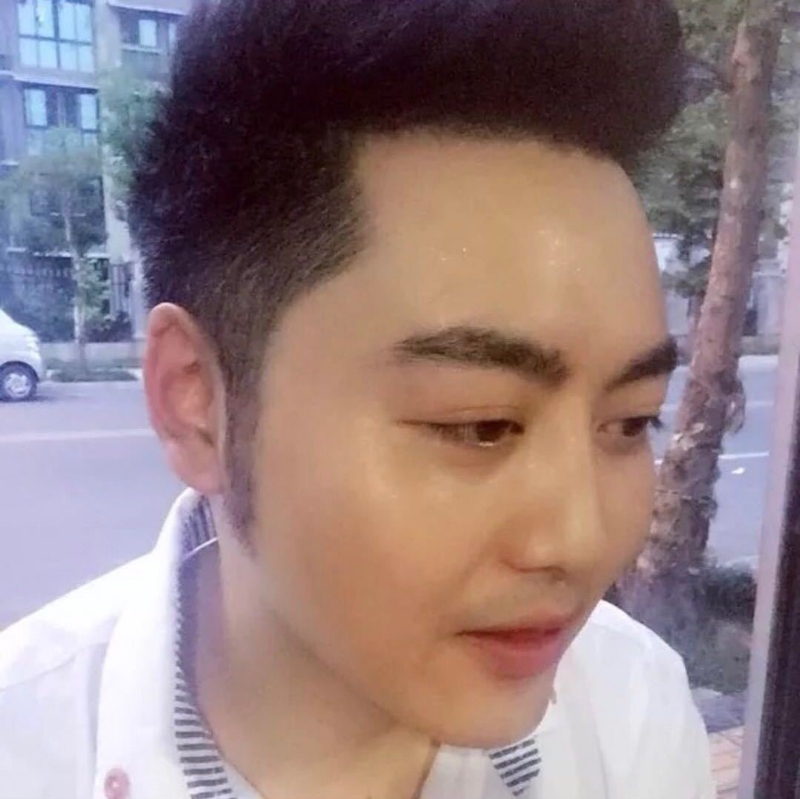 加油吧少年的第一张照片--承德相亲服务中心