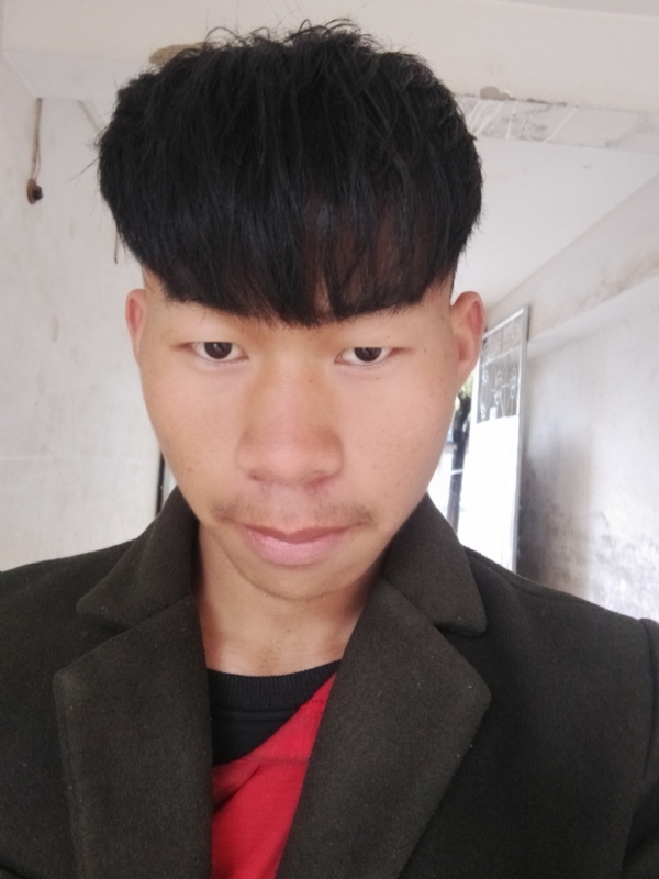 少年不在少的第一张照片--承德相亲服务中心
