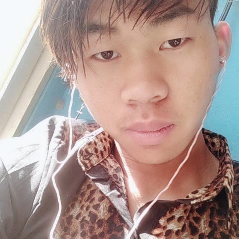 少年不在少的第三张照片--承德相亲服务中心