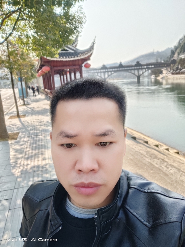 啊锦的第一张照片--承德相亲服务中心