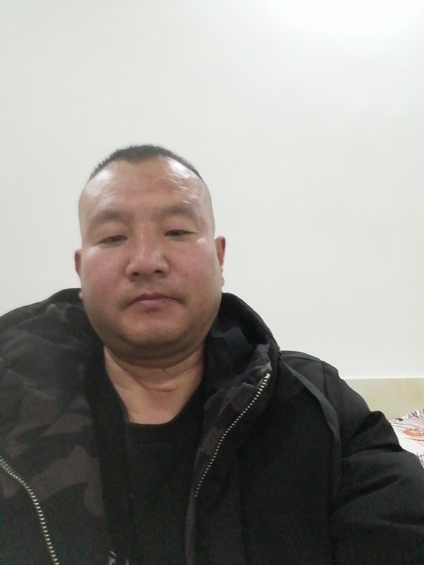 肖小江的第一张照片--承德相亲服务中心