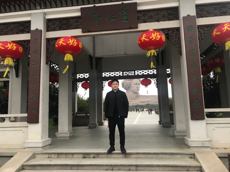 风继续吹的第一张照片--承德相亲服务中心