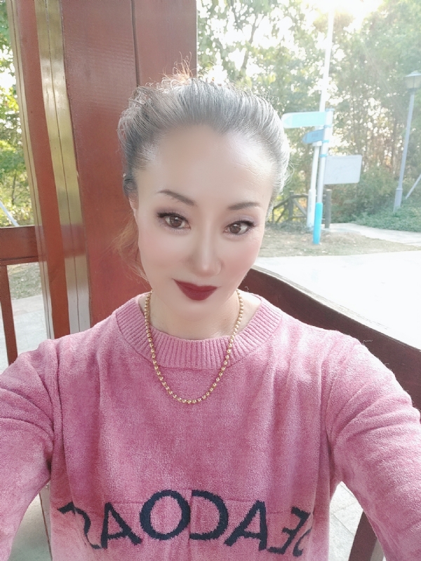 燕子的第五张照片--承德相亲服务中心