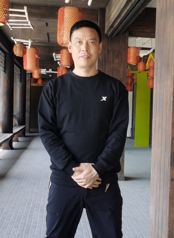 阳光总在风雨后的第一张照片--承德相亲服务中心