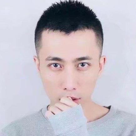辛酉的第一张照片--承德相亲服务中心