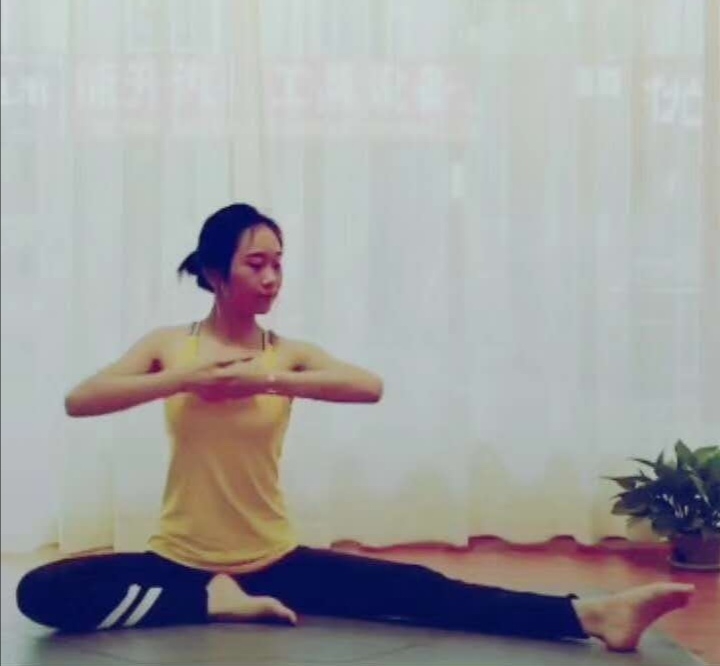 静静子的第一张照片--承德相亲服务中心