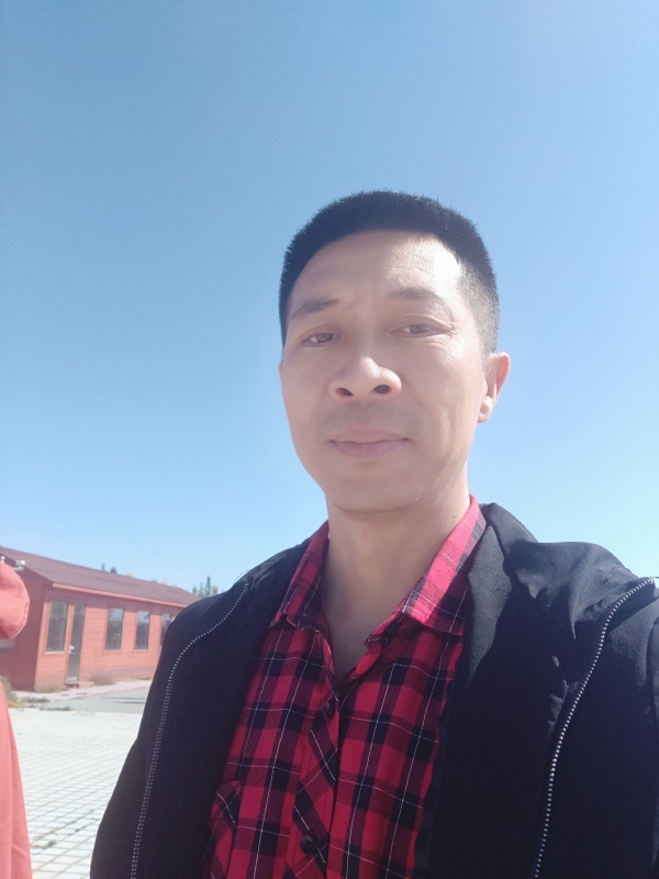 风滚草的坚持的第一张照片--承德相亲服务中心