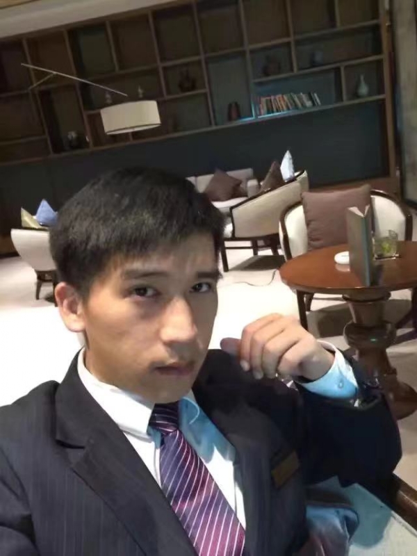 一条孤独的鱼的第二张照片--承德相亲服务中心