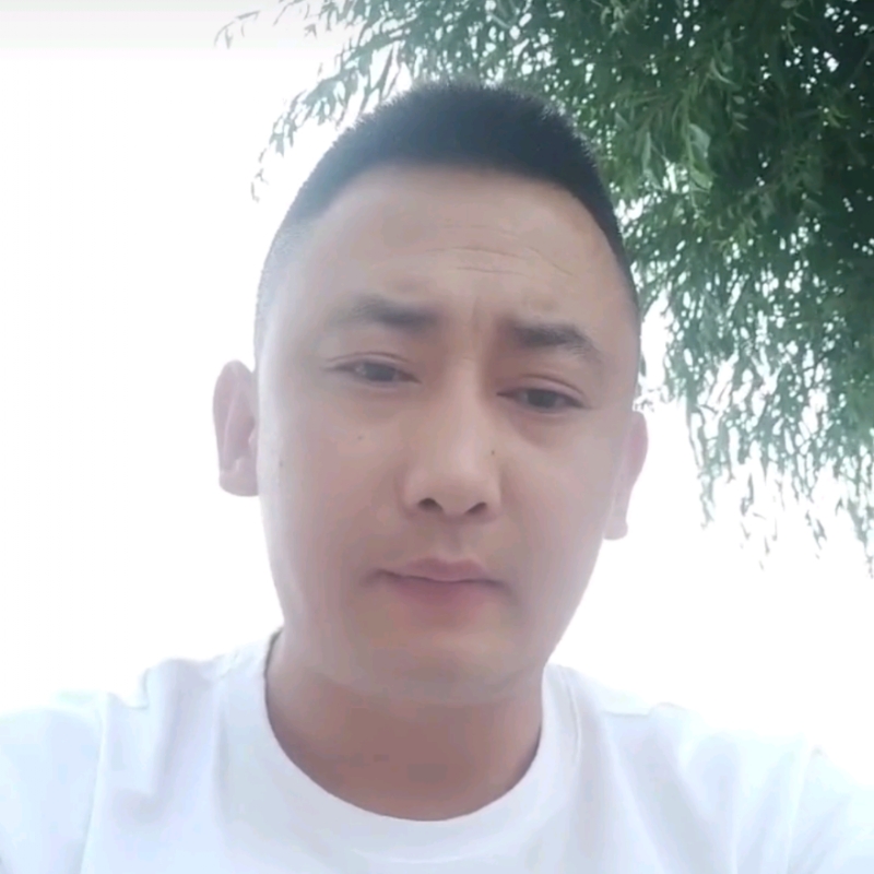 潇洒的第一张照片--承德相亲服务中心