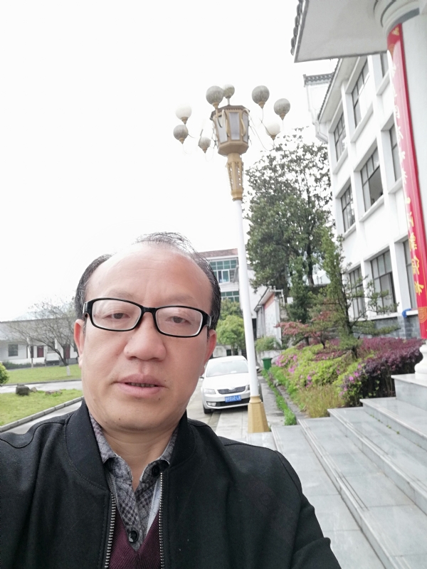 玫瑰祥云的第二张照片--承德相亲服务中心