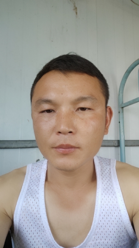 善良的人的第一张照片--承德相亲服务中心