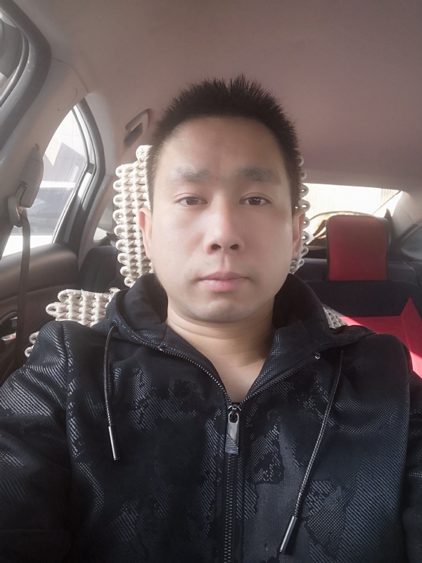 孤独的狼的第二张照片--承德相亲服务中心