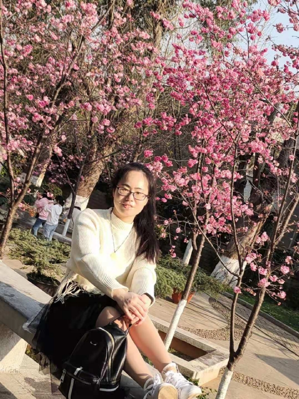 Nancy的第一张照片--承德相亲服务中心