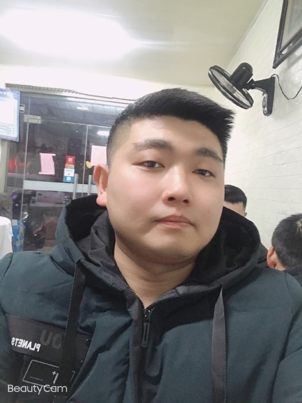 回忆是个小孩的第一张照片--承德相亲服务中心