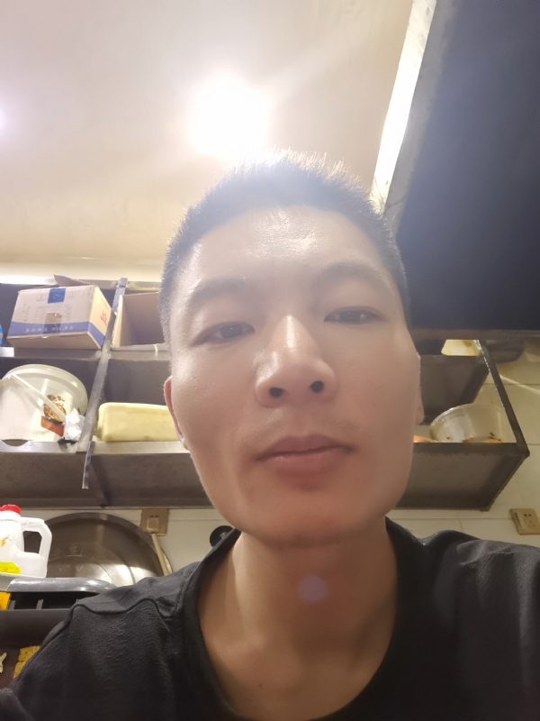 邹先生的第二张照片--承德相亲服务中心