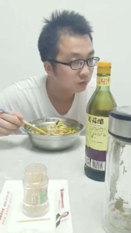 超超的第一张照片--承德相亲服务中心