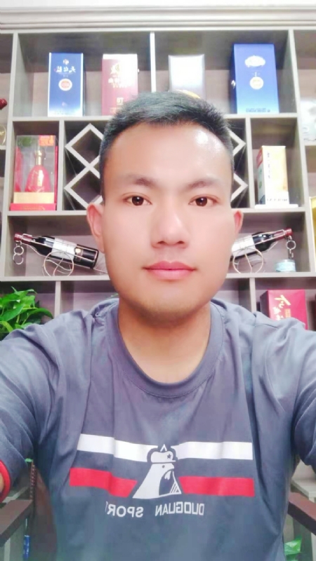 钱乾的第一张照片--承德相亲服务中心