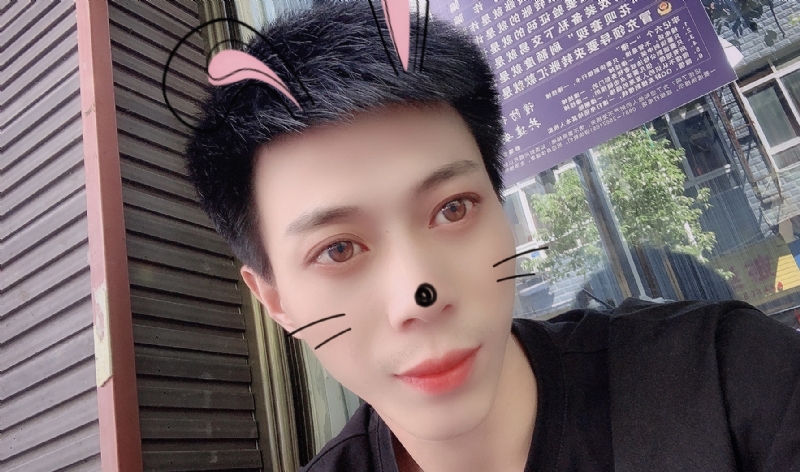 酒伴你的第一张照片--承德相亲服务中心