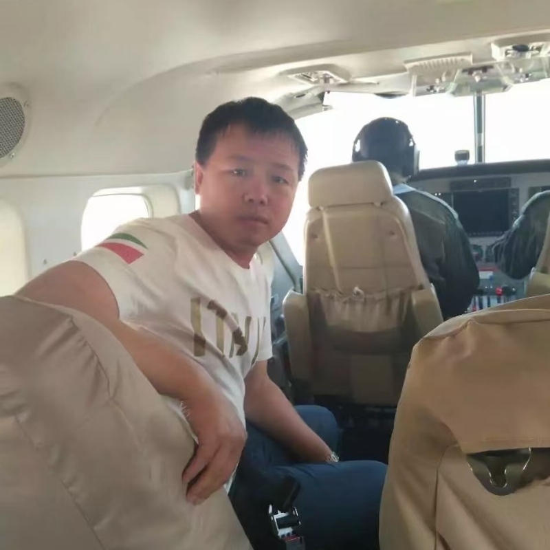 随风飘零的第三张照片--承德相亲服务中心