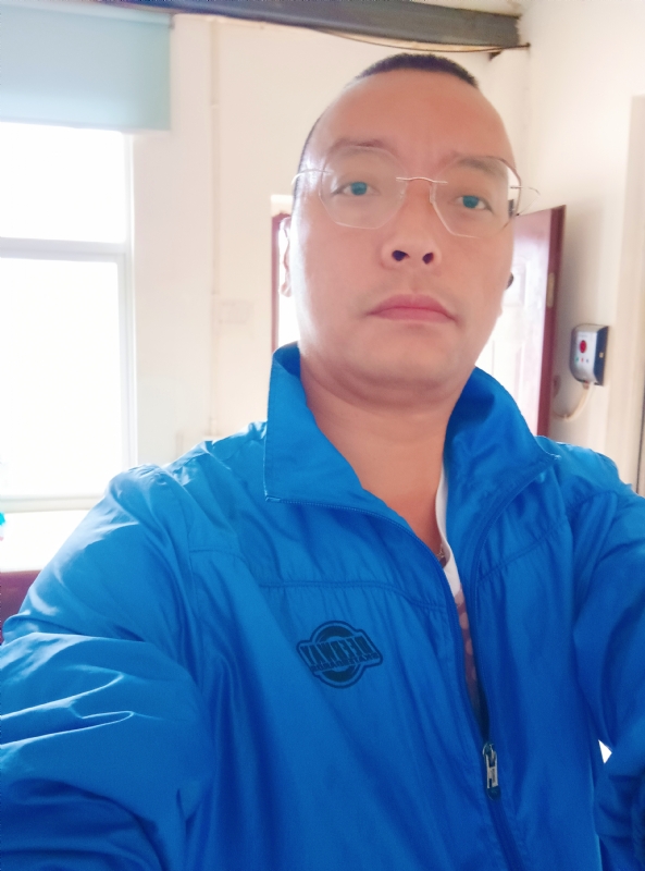 通海混混的第一张照片--承德相亲服务中心