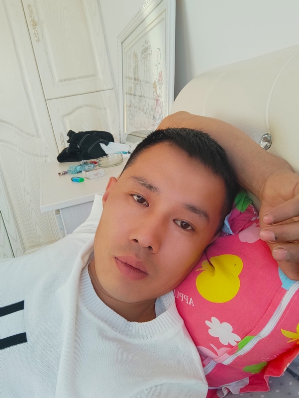 一个人的第一张照片--承德相亲服务中心