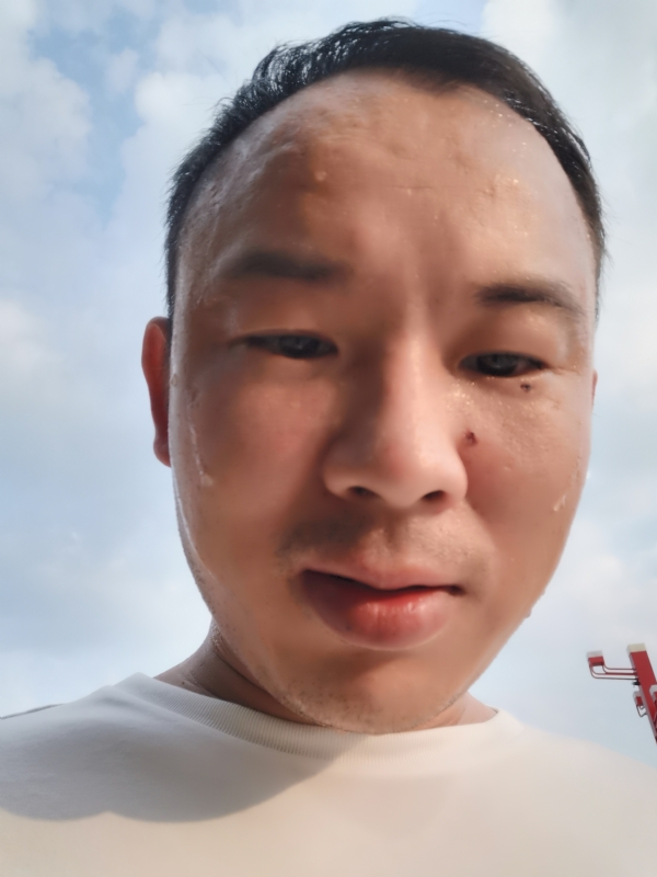 唐老鸭的第一张照片--承德相亲服务中心