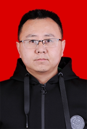 小熊维尼的第一张照片--承德相亲服务中心