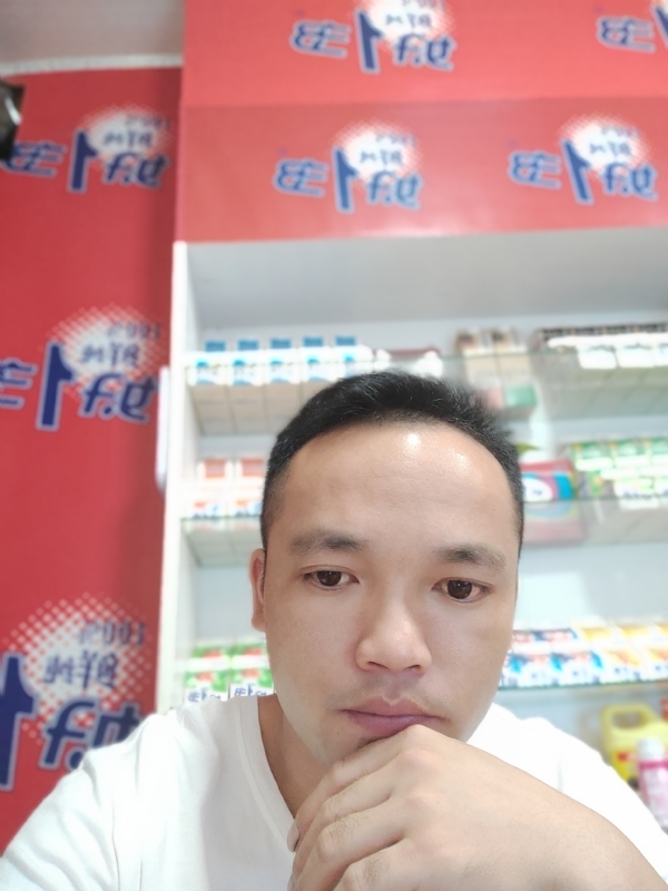 小老弟的第二张照片--承德相亲服务中心