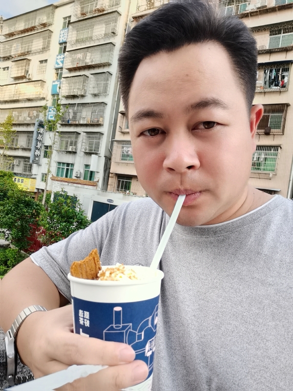 K金o的第一张照片--承德相亲服务中心