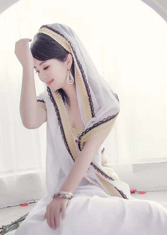 yaoyao的第一张照片--承德相亲服务中心