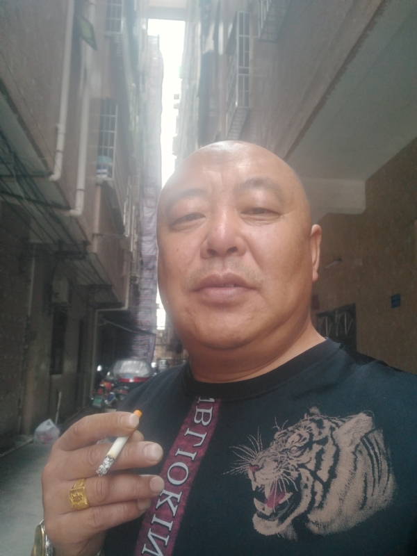 人在TA乡的第一张照片--承德相亲服务中心