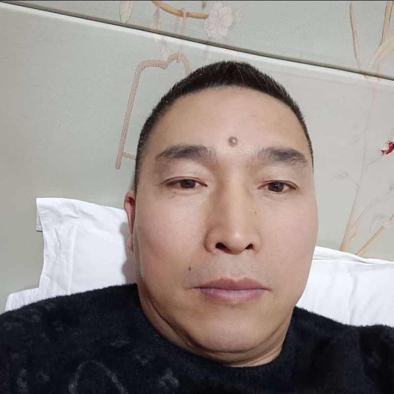 痴情男的第一张照片--承德相亲服务中心