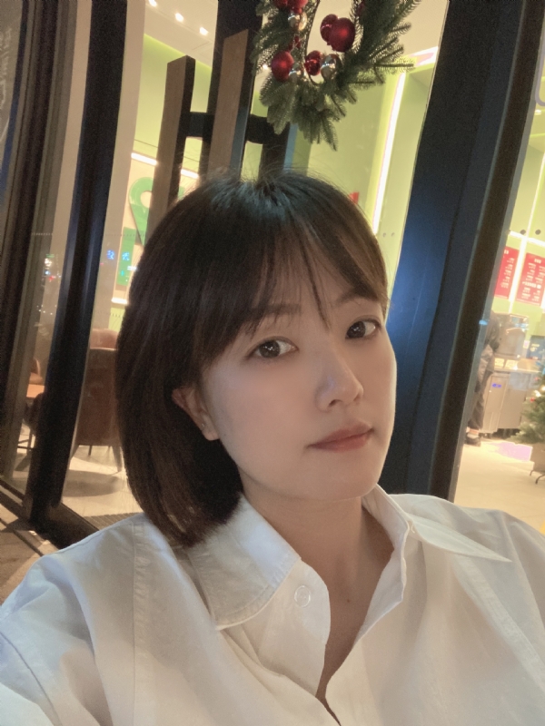 笑笑girl的第一张照片--承德相亲服务中心