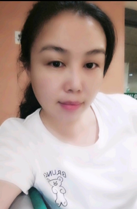 淡淡的云的第一张照片--承德相亲服务中心