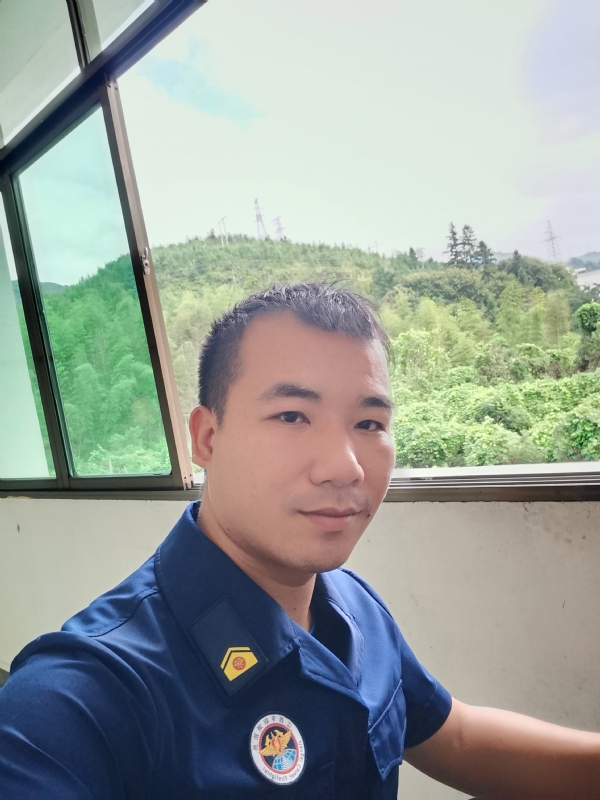 期待未来的第一张照片--承德相亲服务中心