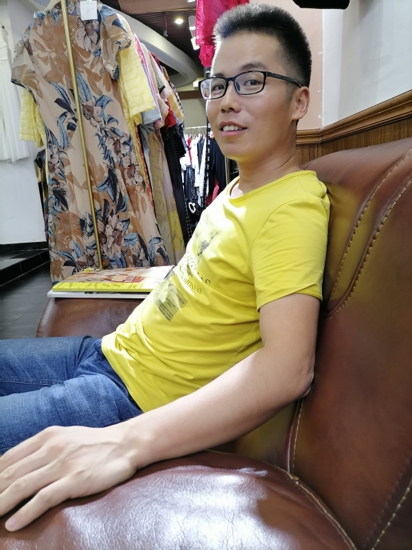 汪顺鹏的第二张照片--承德相亲服务中心