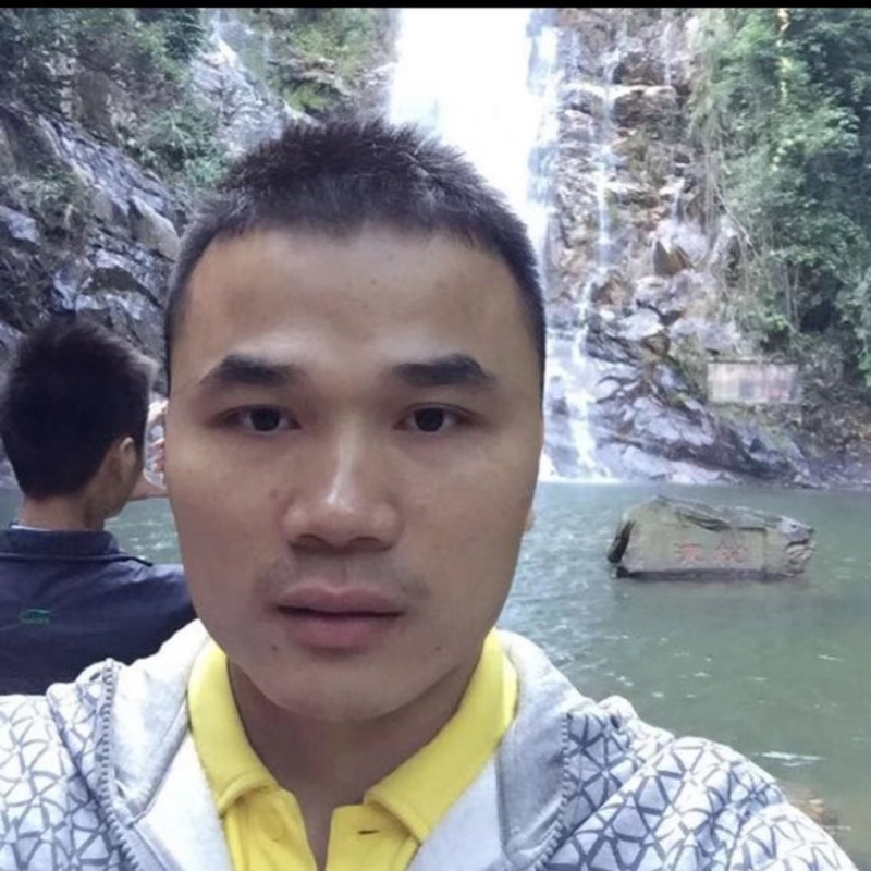 老梁的第一张照片--承德相亲服务中心