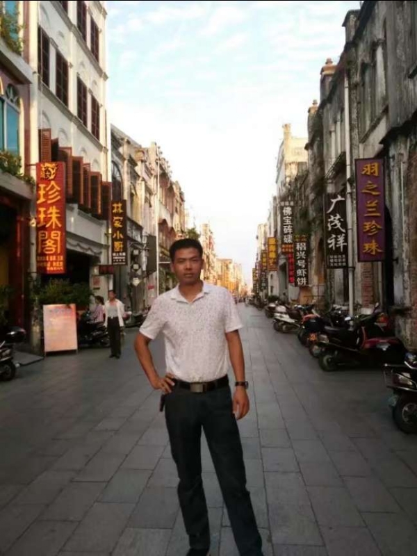 爱生活爱健康的第一张照片--承德相亲服务中心