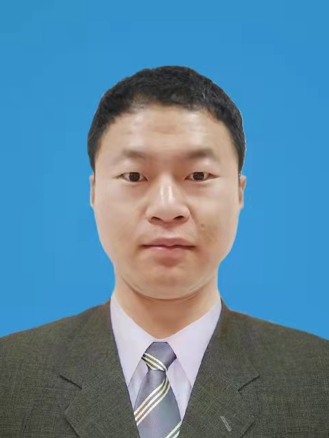 雨哥的第一张照片--承德相亲服务中心