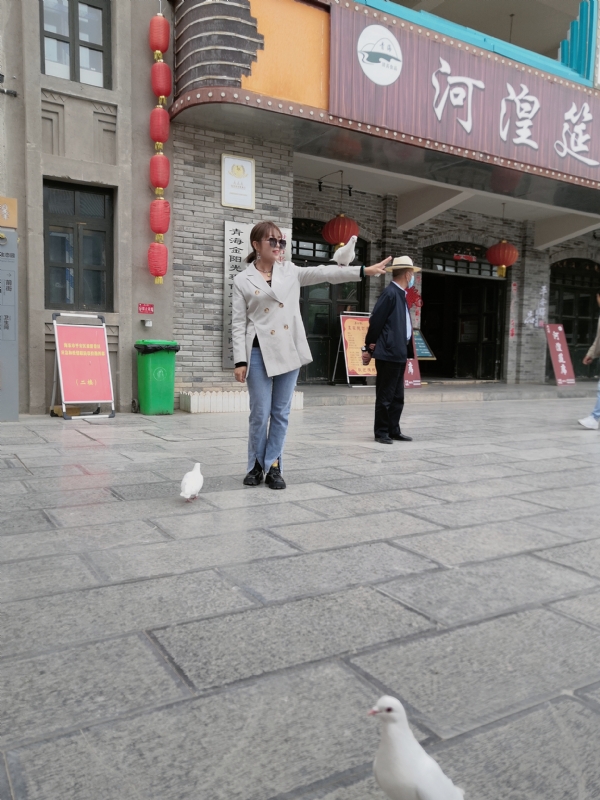 艳艳的第一张照片--承德相亲服务中心